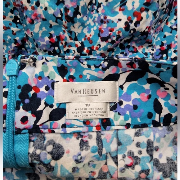 Van Heusen Women's Floral Blue A-line Skirt plus size 18~Pockets! Cotton - Picture 2 of 5